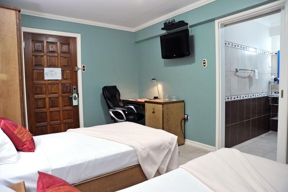 Culture Crossroads Inn Port of Spain Bagian luar foto