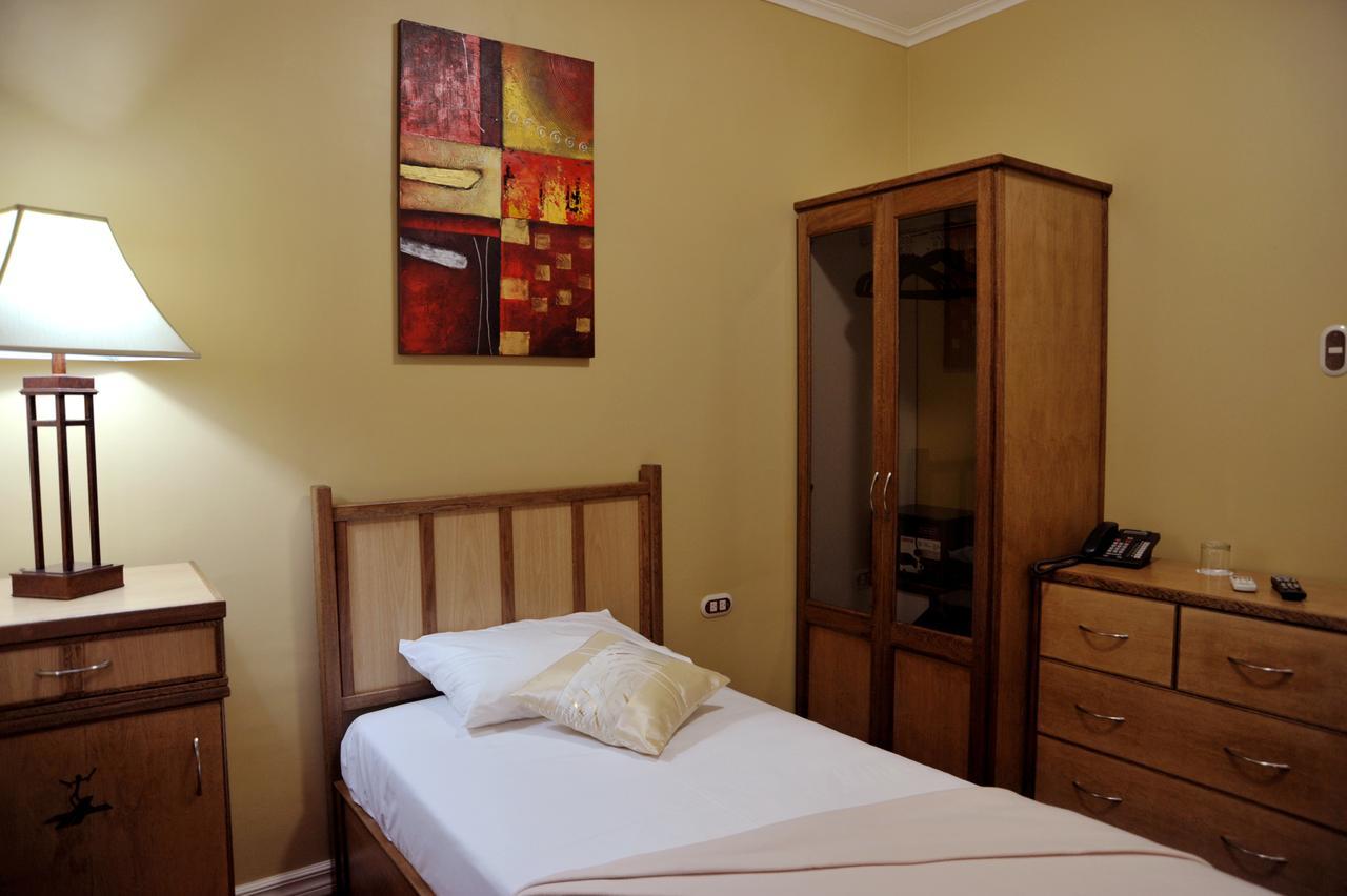 Culture Crossroads Inn Port of Spain Bagian luar foto